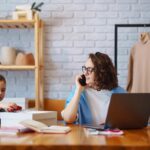 young mother works with little boy business woman talking phone discussing work issues 217236 11007 150x150 - Mães empreendedoras: como encontrar equilíbrio entre trabalho e família